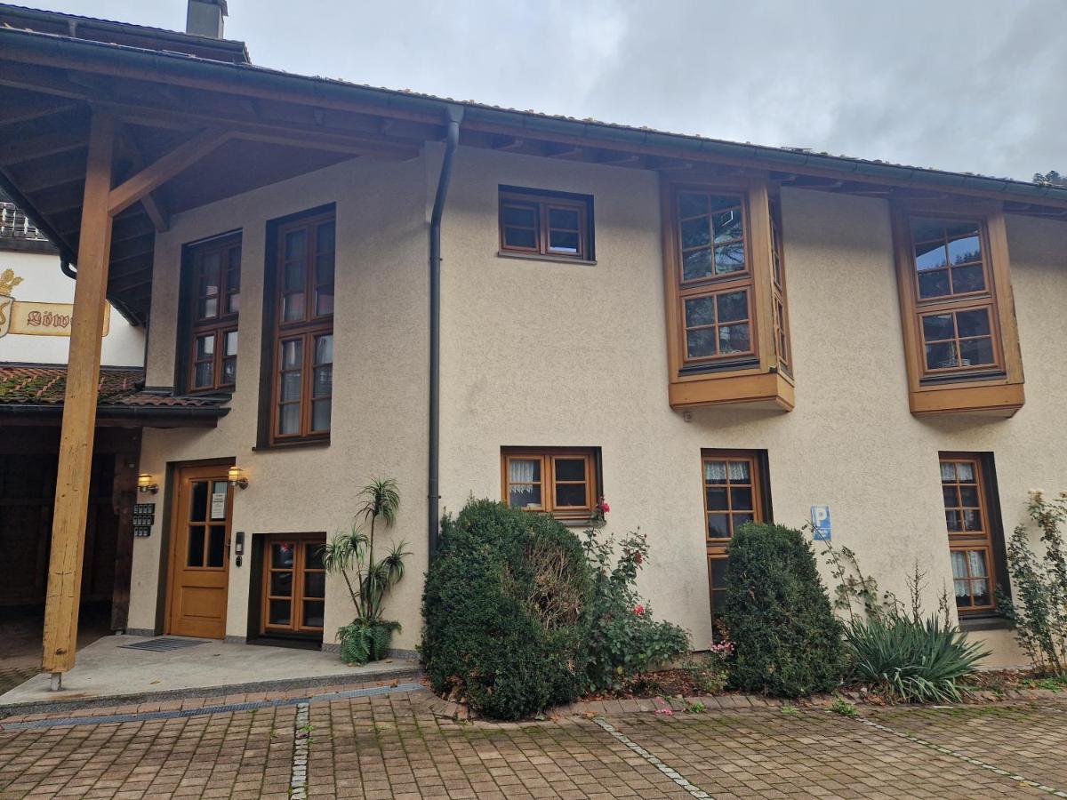 Hostel Zum Loewen Todtmoos Exterior photo